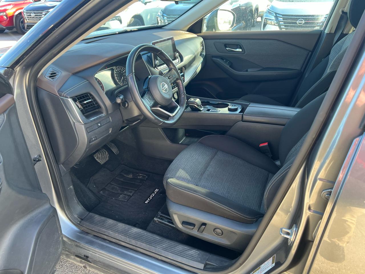 2021 Nissan Rogue SV AWD PANORAMIC MOONROOF, HEATED SEATS AND STEERING WHEEL Photo9