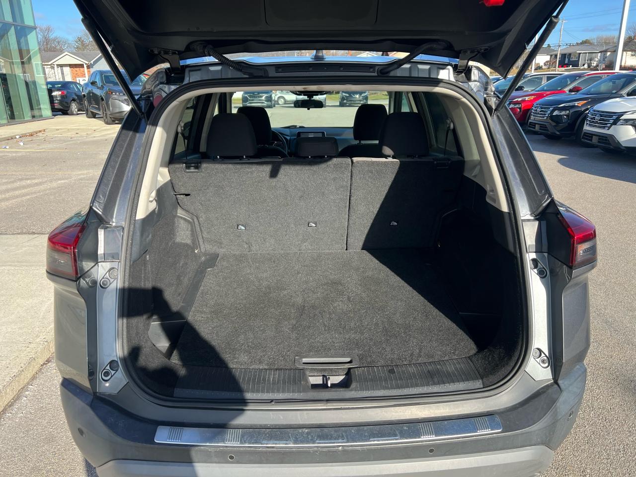 2021 Nissan Rogue SV AWD PANORAMIC MOONROOF, HEATED SEATS AND STEERING WHEEL Photo7