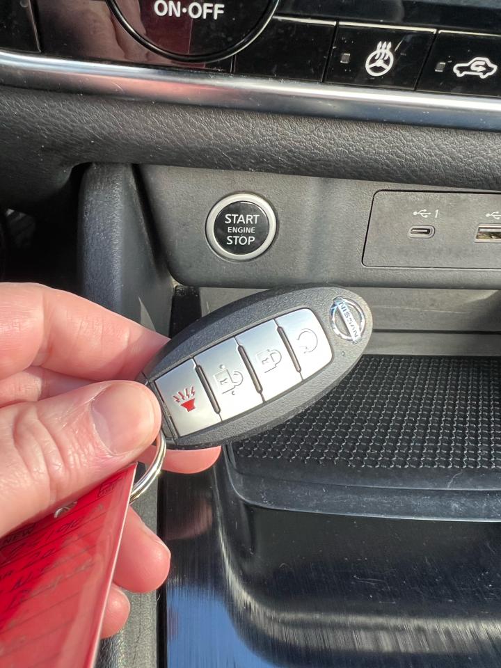 2021 Nissan Rogue SV AWD PANORAMIC MOONROOF, HEATED SEATS AND STEERING WHEEL Photo31