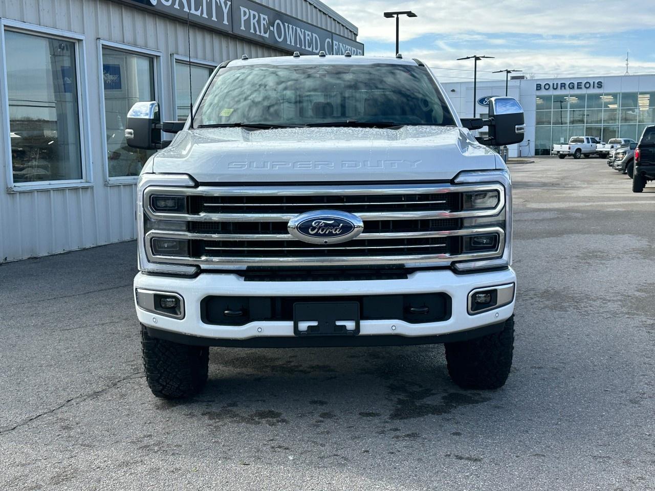 2026 Ford F-250 Super Duty SRW PLATINUM 4WD CREW CAB 6.75' BOX Photo2