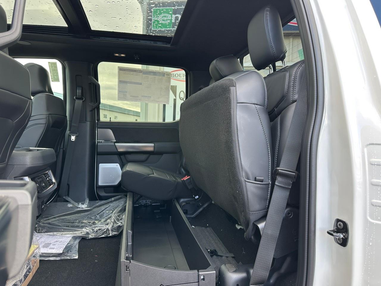 2026 Ford F-250 Super Duty SRW PLATINUM 4WD CREW CAB 6.75' BOX Photo