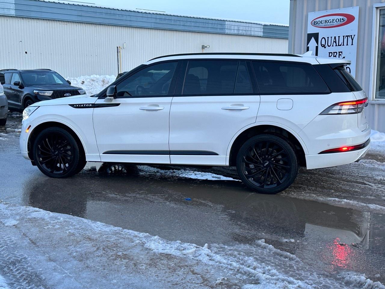 2023 Lincoln Aviator Reserve AWD Photo