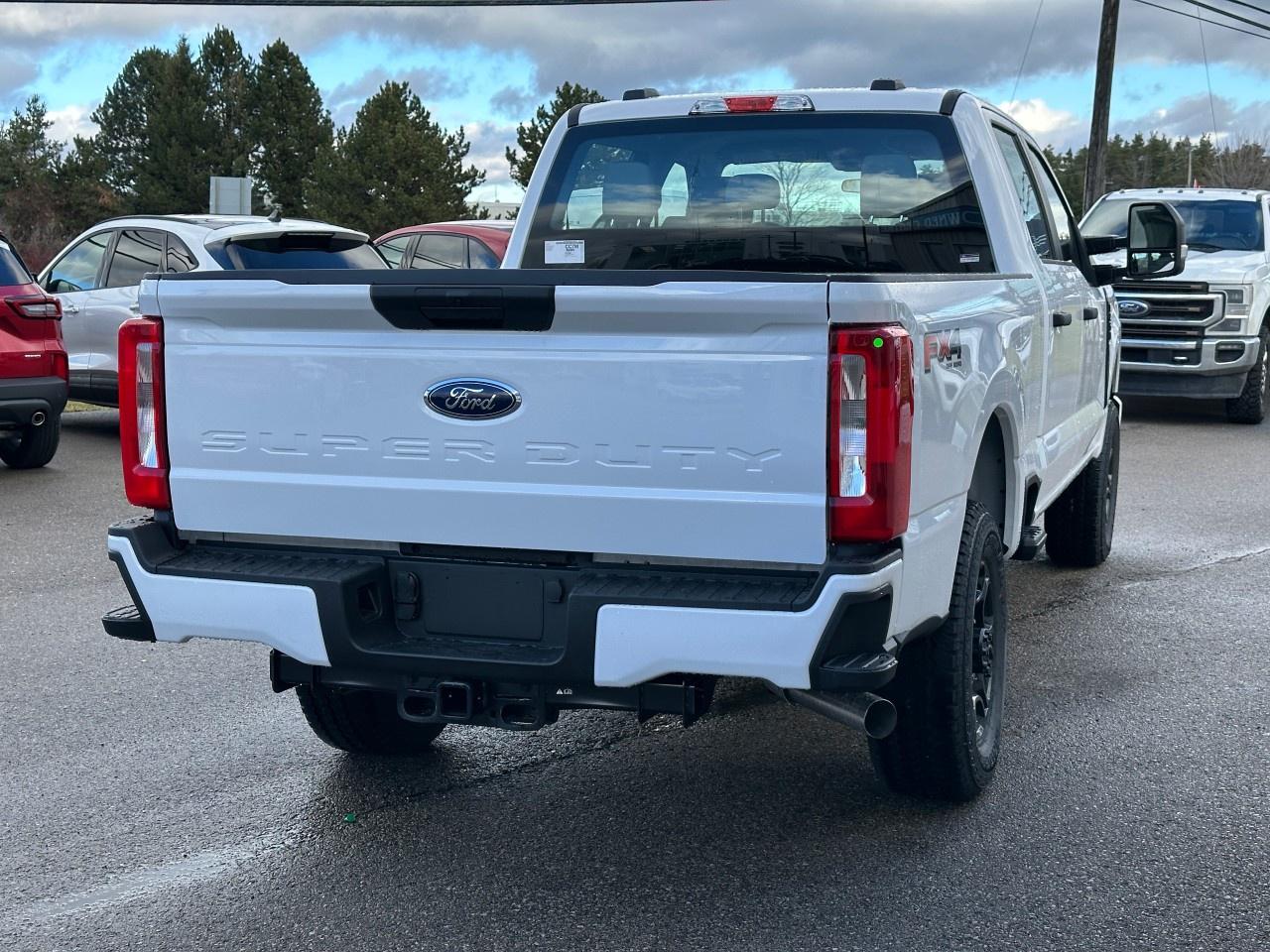 2026 Ford F-250 Super Duty SRW XL 4WD Crew Cab 6.75' Box Photo