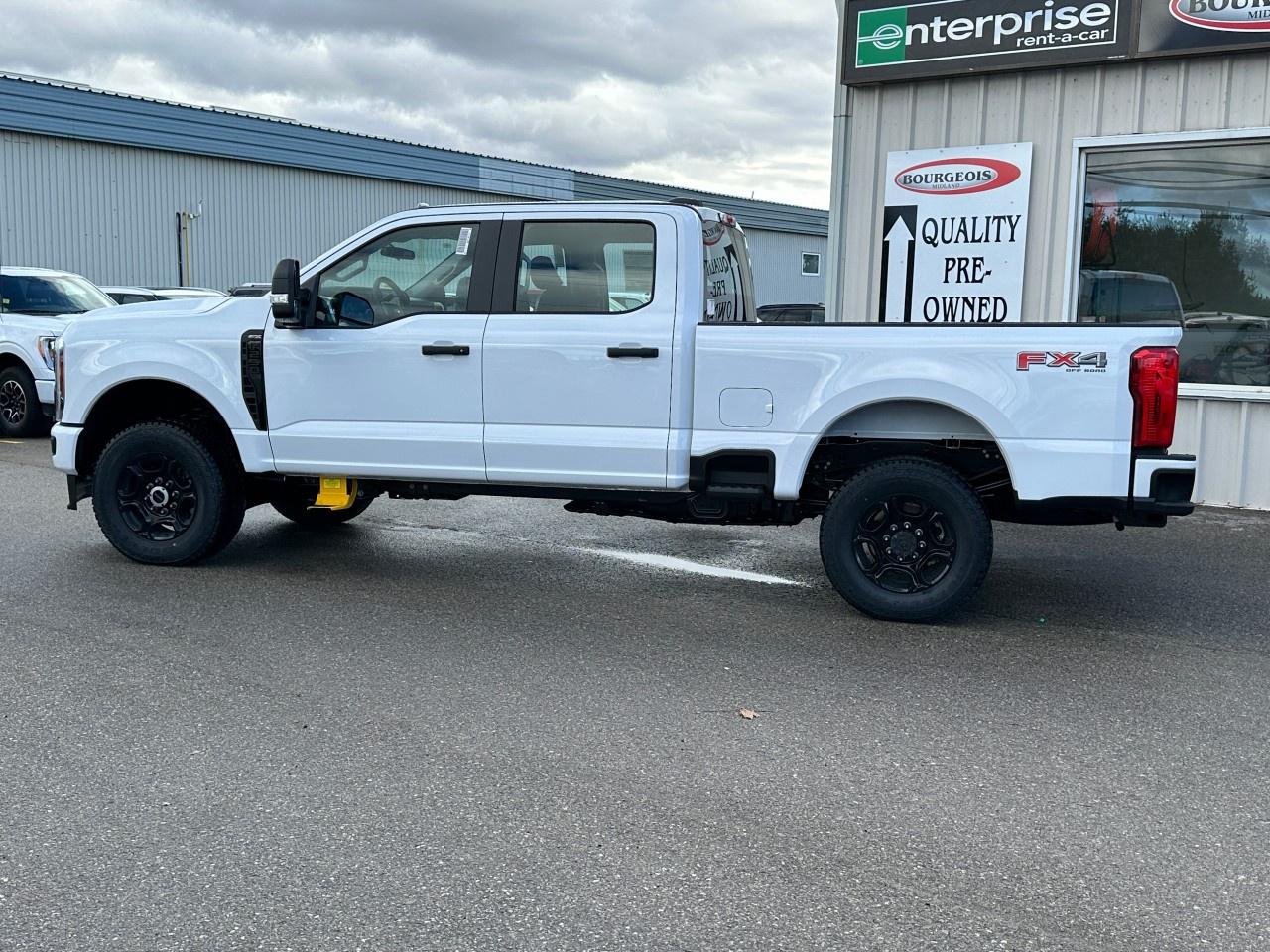 2026 Ford F-250 Super Duty SRW XL 4WD Crew Cab 6.75' Box Photo
