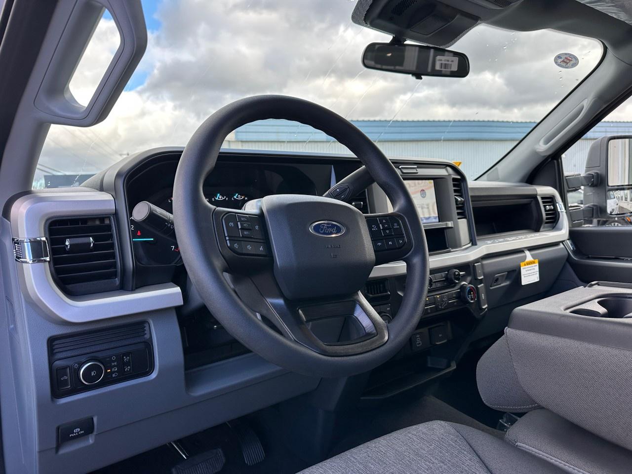 2026 Ford F-250 Super Duty SRW XL 4WD Crew Cab 6.75' Box Photo