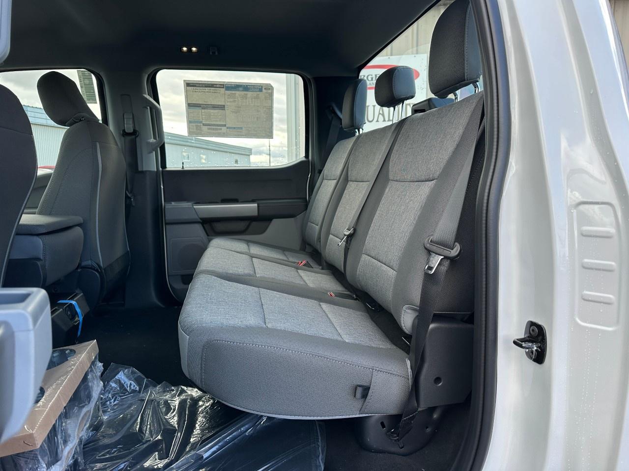 2026 Ford F-250 Super Duty SRW XL 4WD Crew Cab 6.75' Box Photo