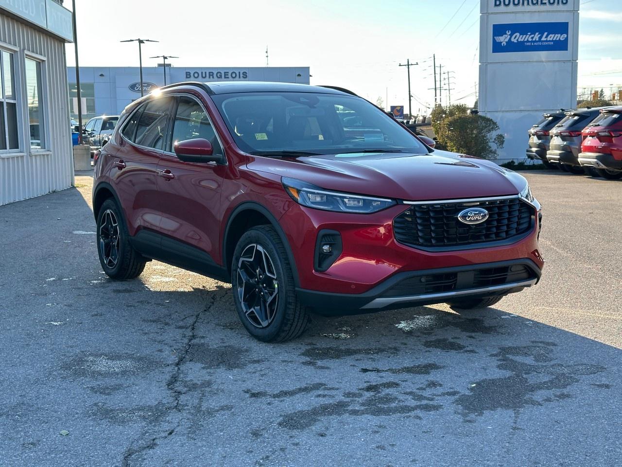 2026 Ford Escape Platinum AWD Photo3