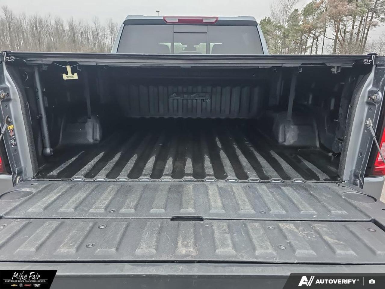 2022 GMC Sierra 1500 Limited AT4 HD Rear Vision Camera,  Spray On Bed Liner, Heated Rear Out-Board Seats Photo