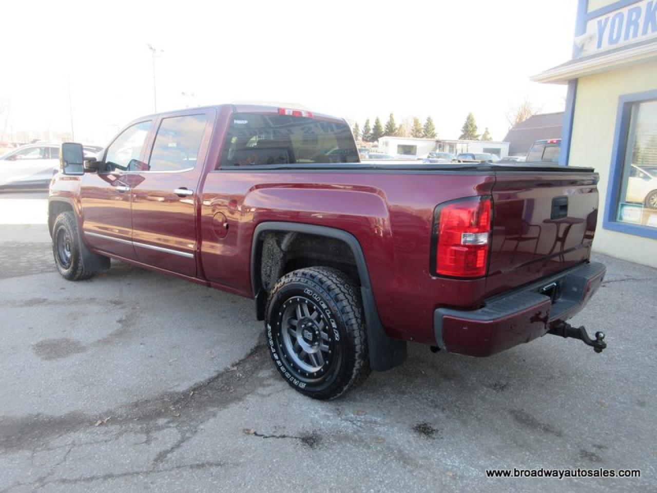 2014 GMC Sierra 1500 GREAT VALUE SLT-EDITION 5 PASSENGER 5.3L - V8.. 4X4.. CREW-CAB.. SHORTY.. NAVIGATION.. POWER PEDALS.. LEATHER.. HEATED SEATS.. BOSE AUDIO.. Photo