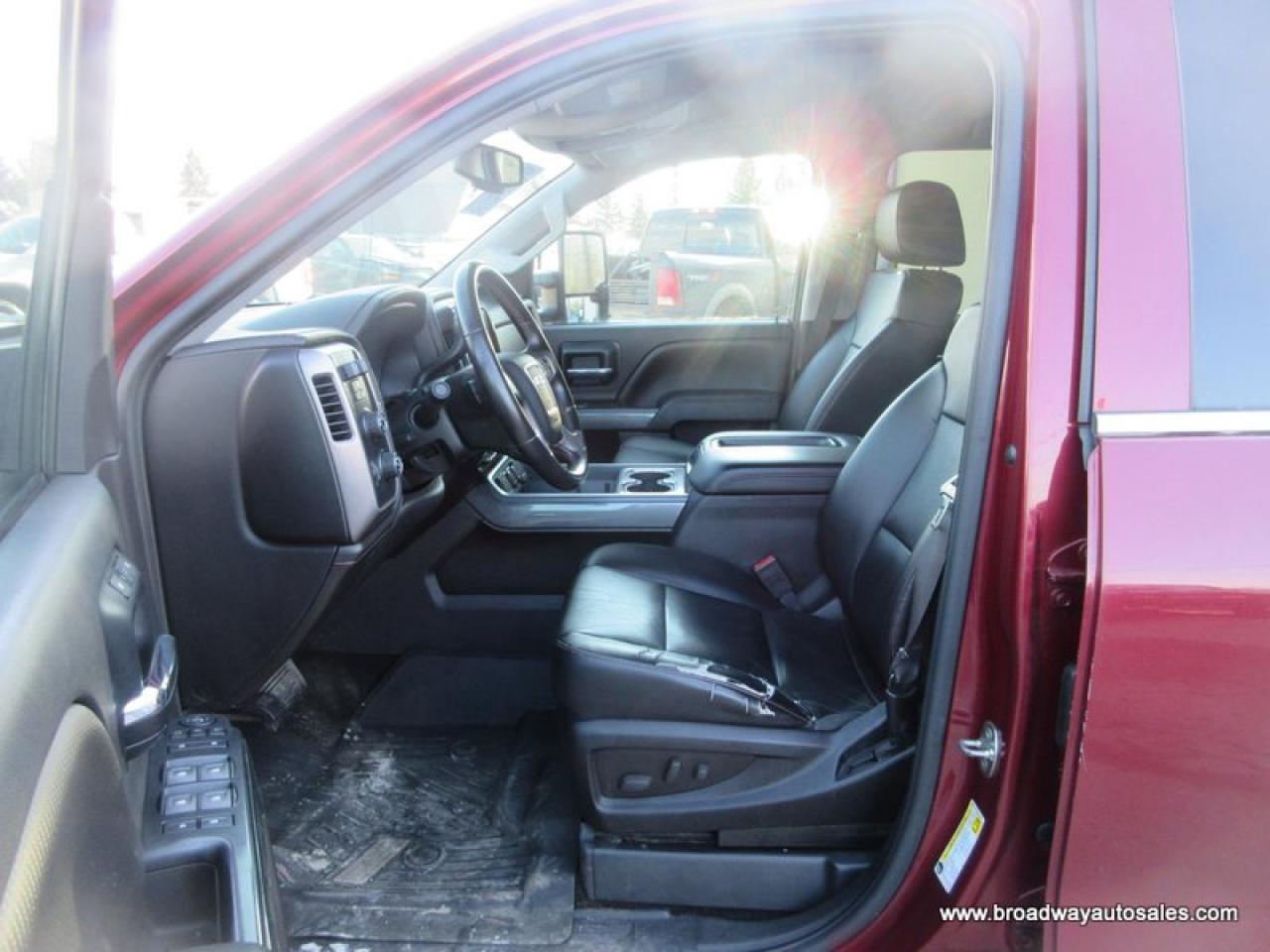 2014 GMC Sierra 1500 GREAT VALUE SLT-EDITION 5 PASSENGER 5.3L - V8.. 4X4.. CREW-CAB.. SHORTY.. NAVIGATION.. POWER PEDALS.. LEATHER.. HEATED SEATS.. BOSE AUDIO.. Photo