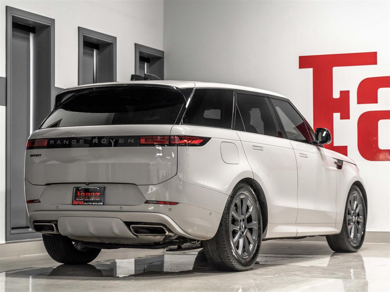 2024 Land Rover Range Rover Sport DYNAMIC SE|P400|ADAPT CRUISE|MERIDIAN|ACCIDENT FREE|ONE OWNER Photo2