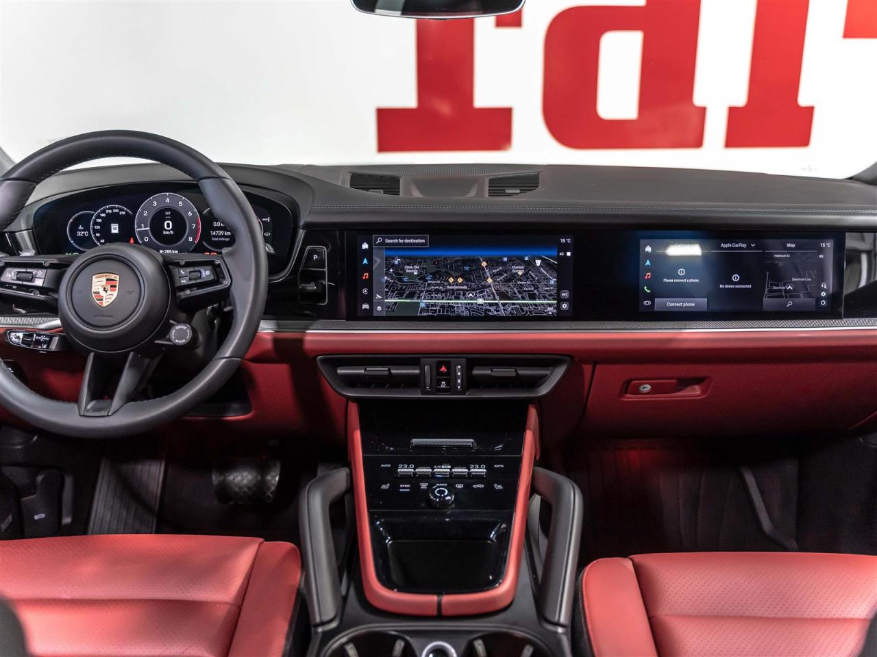 2025 Porsche Cayenne PREMIUM PKG|21 SPYDER WHEELS|ADAPT CRUISE|PASSENGER DISPLAY Photo