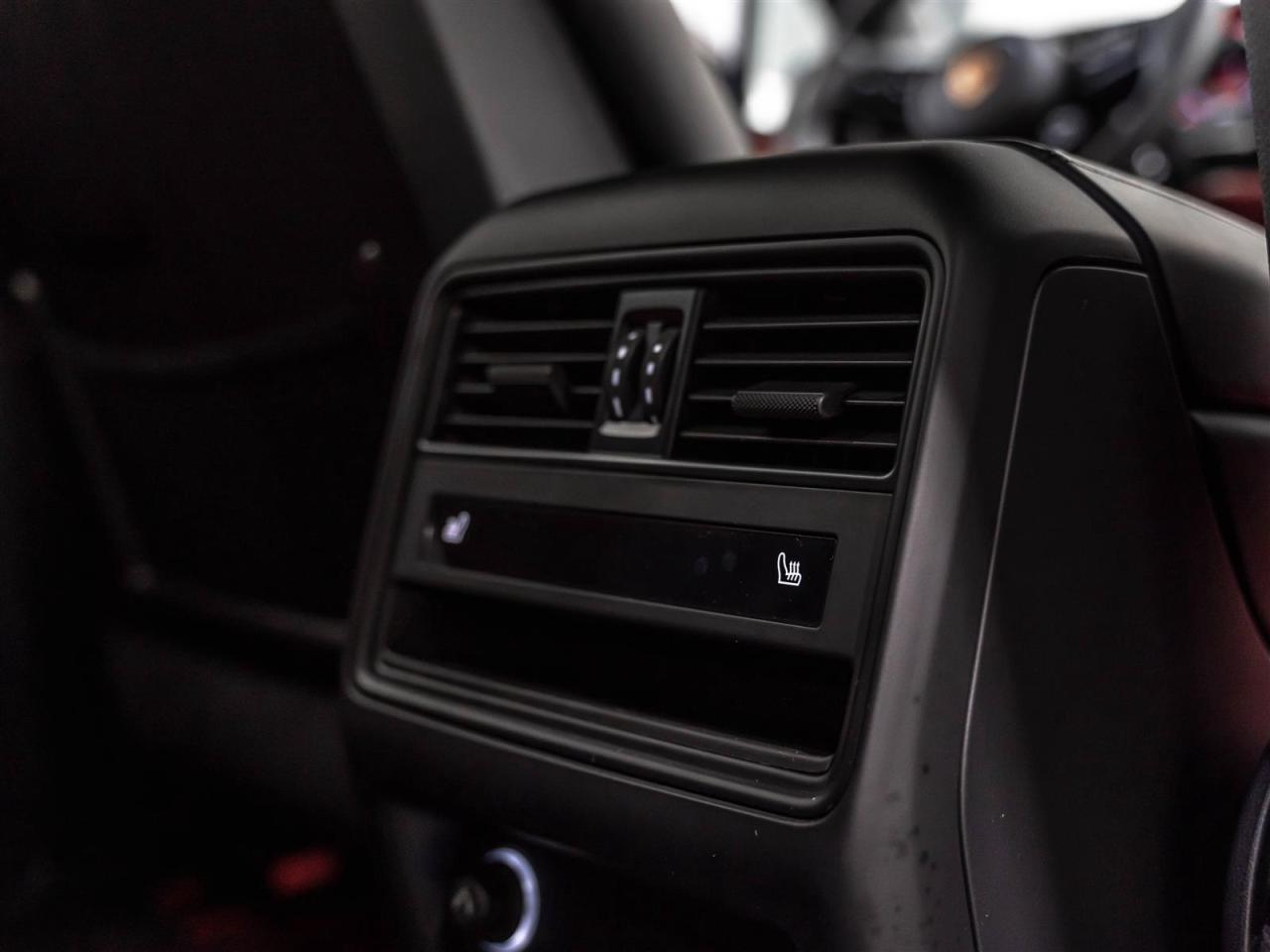 2025 Porsche Cayenne PREMIUM PKG|21 SPYDER WHEELS|ADAPT CRUISE|PASSENGER DISPLAY Photo