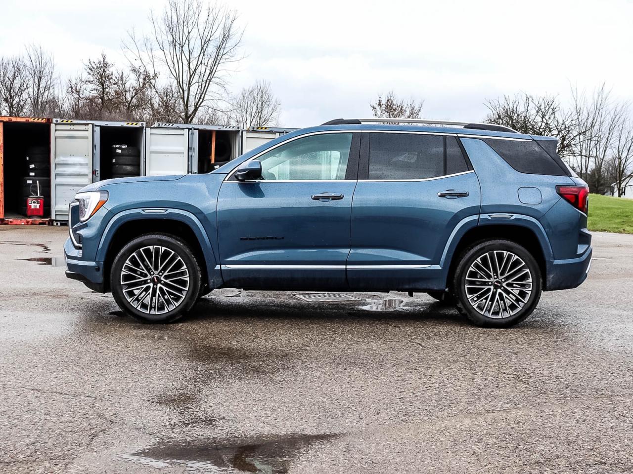 2026 GMC Terrain AWD Denali Photo4
