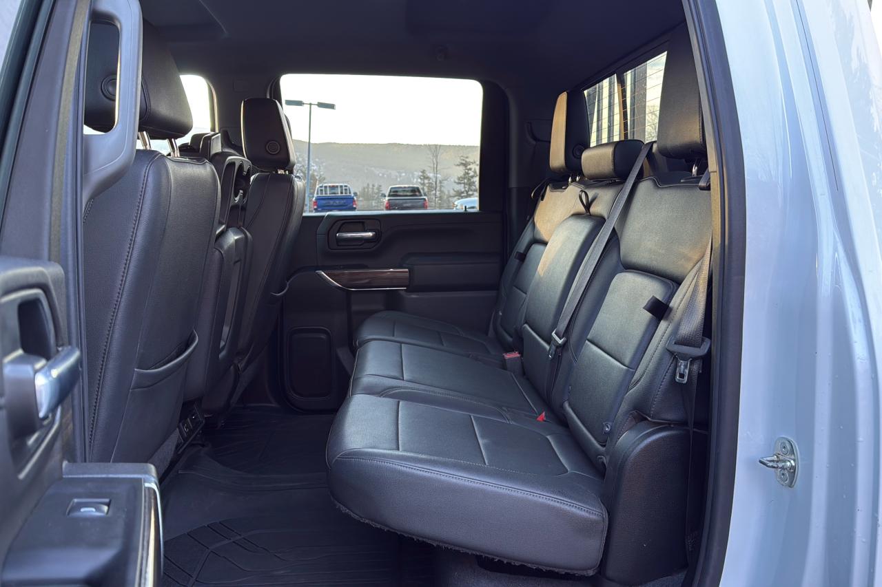 2022 Chevrolet Silverado 3500HD LT Photo