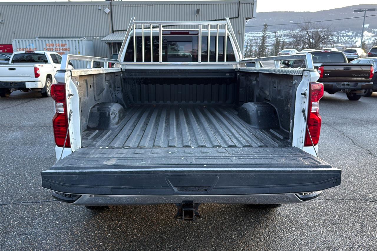 2022 Chevrolet Silverado 3500HD LT Photo