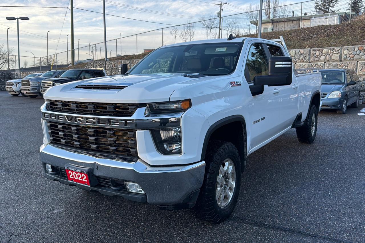 2022 Chevrolet Silverado 3500HD LT Photo