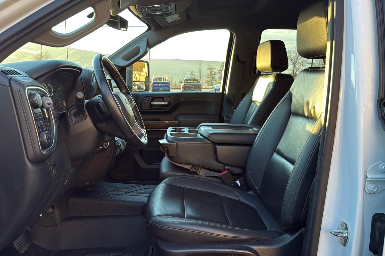 2022 Chevrolet Silverado 3500HD LT Photo