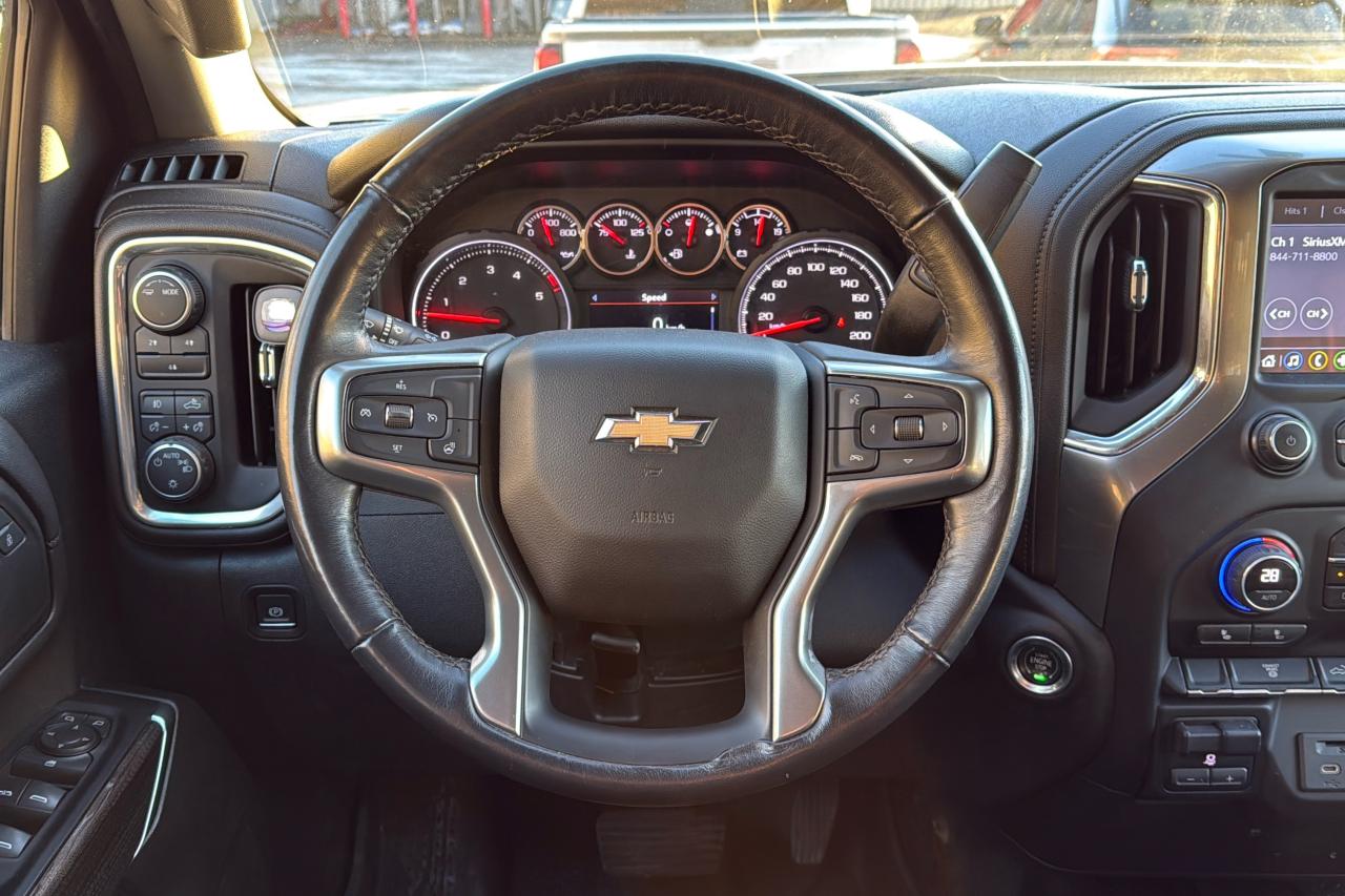 2022 Chevrolet Silverado 3500HD LT Photo