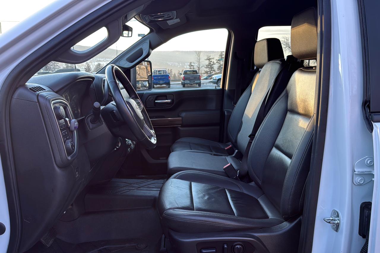 2022 Chevrolet Silverado 3500HD LT Photo