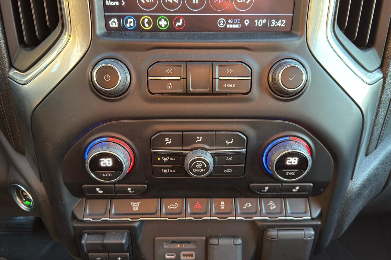 2022 Chevrolet Silverado 3500HD LT Photo