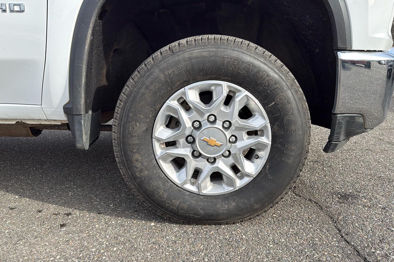 2022 Chevrolet Silverado 3500HD LT Photo