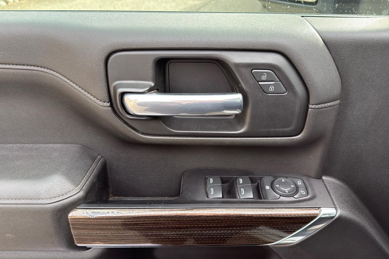 2022 Chevrolet Silverado 3500HD LT Photo