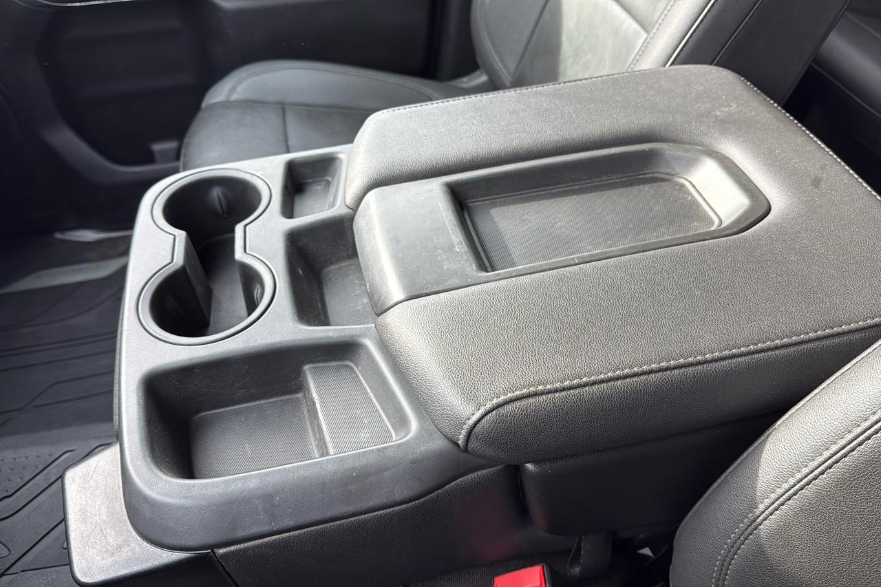 2022 Chevrolet Silverado 3500HD LT Photo