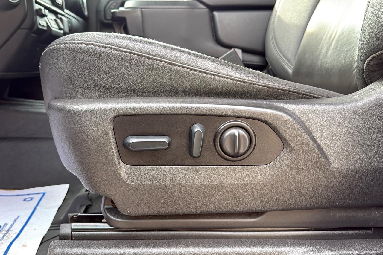 2022 Chevrolet Silverado 3500HD LT Photo