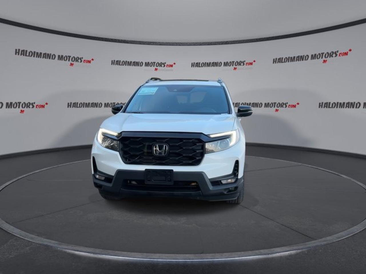 2023 Honda Passport Sport AWD | Remote Start | Heated Seats | Sunroof Photo2