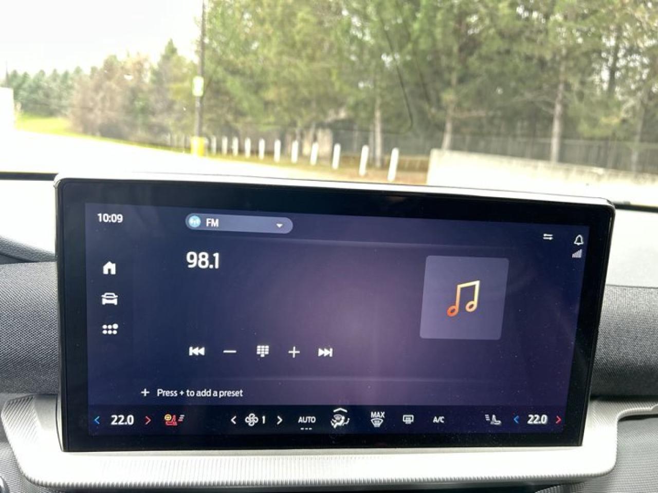 2025 Ford Explorer ST-Line 4WD | 2nd Row Captain Seats | 360 Camera | Remote Start Photo