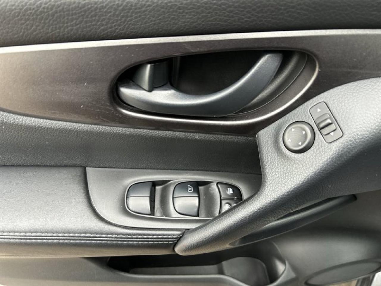 2021 Nissan Qashqai S Photo