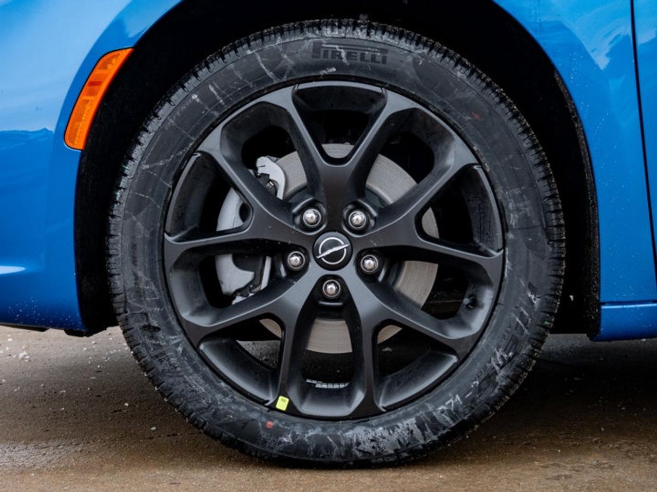 2026 Chrysler Pacifica Select Photo