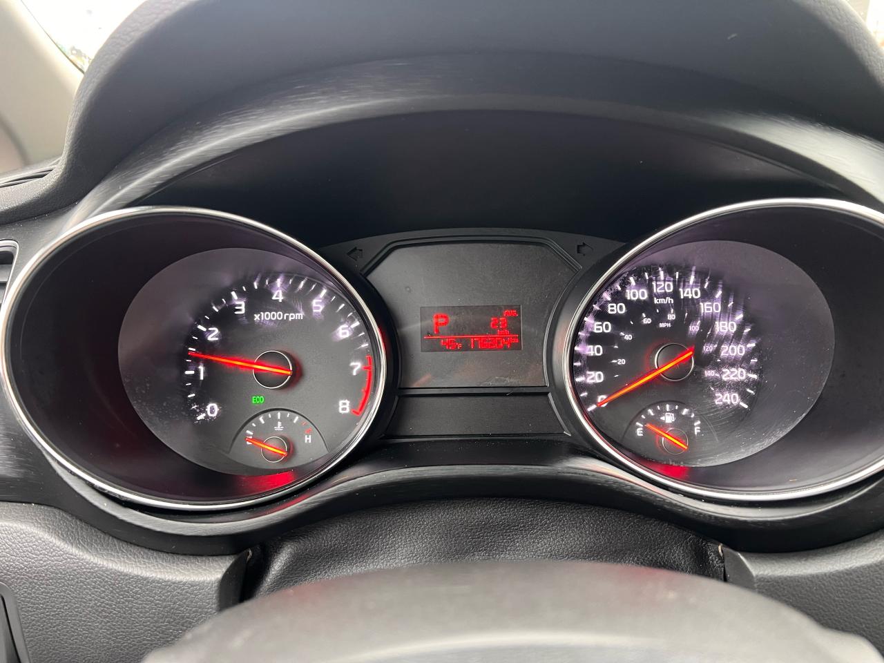 2016 Kia Sedona LX 3.3L V6 Photo