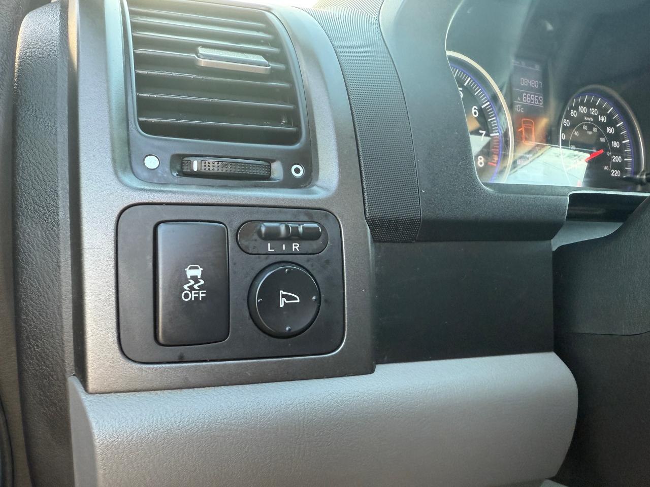 2010 Honda CR-V EX-L - Photo #23