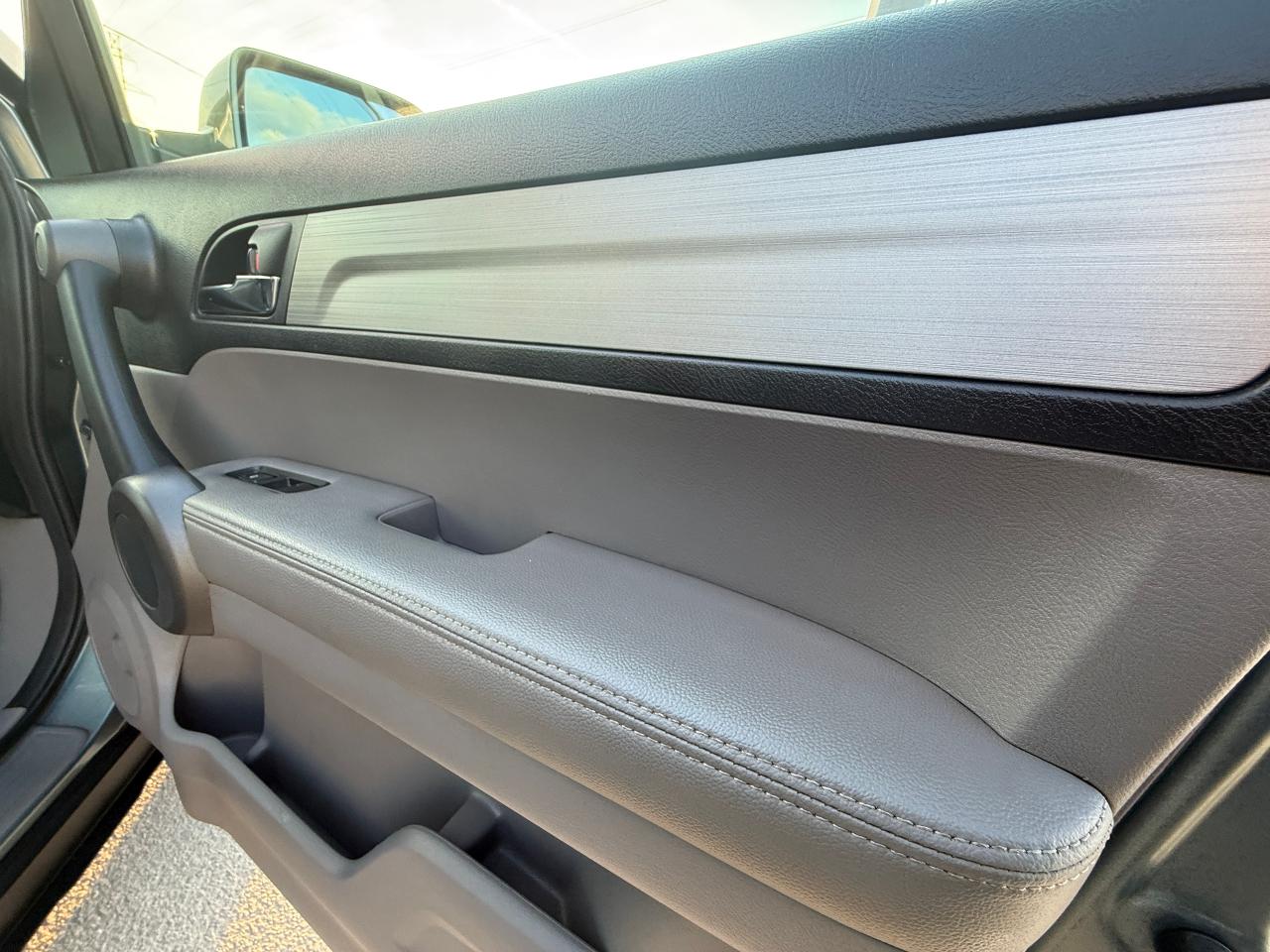 2010 Honda CR-V EX-L - Photo #17