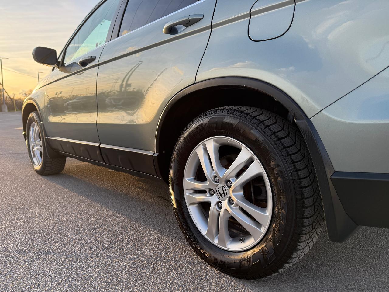 2010 Honda CR-V EX-L - Photo #10