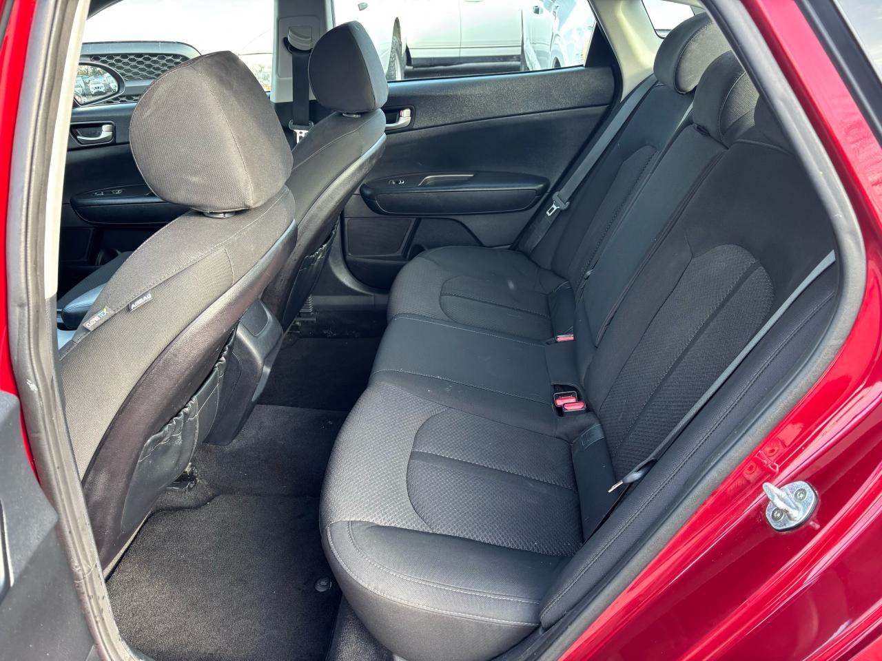 2016 Kia Optima LX - Photo #8