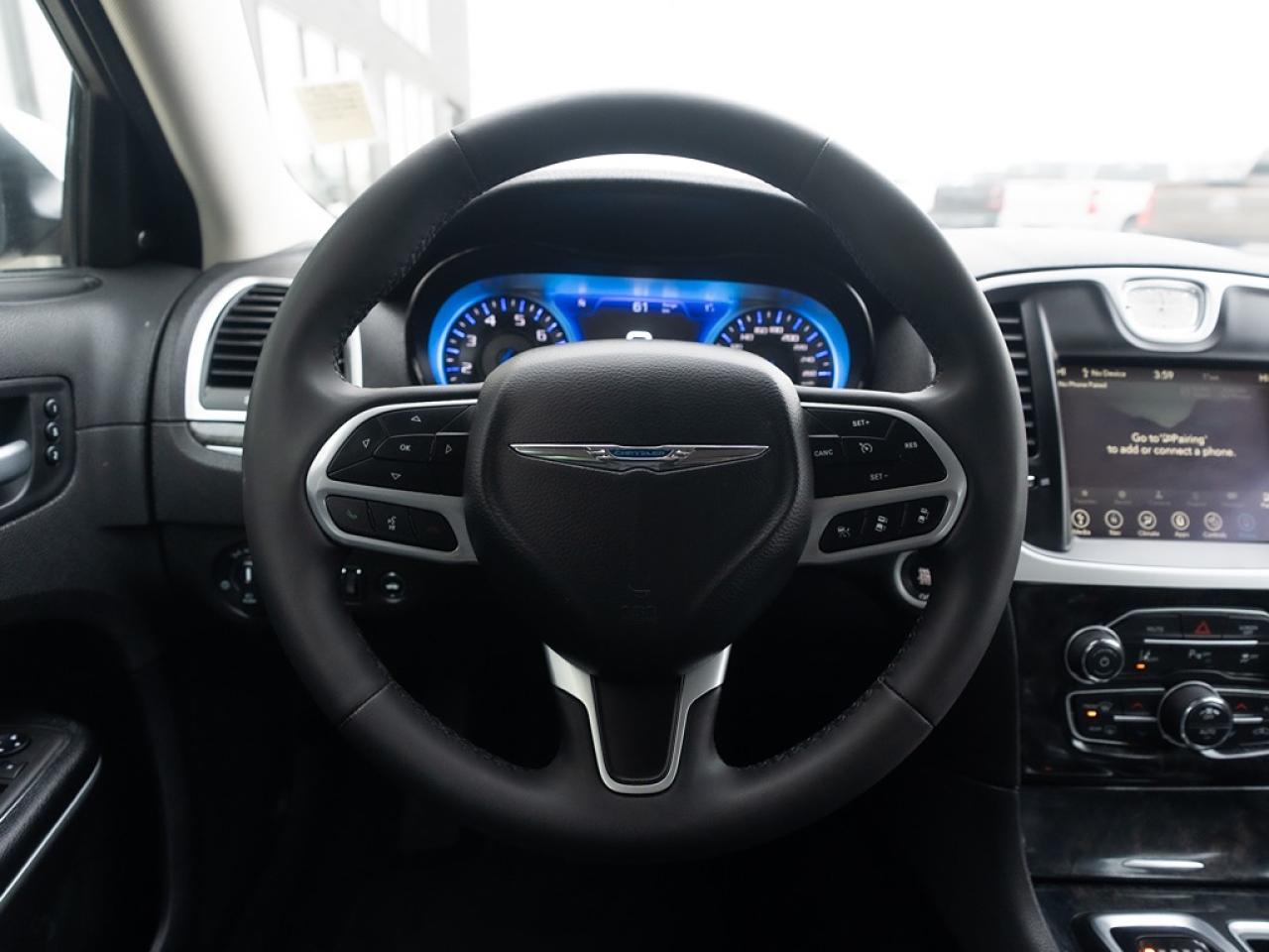 2023 Chrysler 300 300 Touring L AWD Photo30