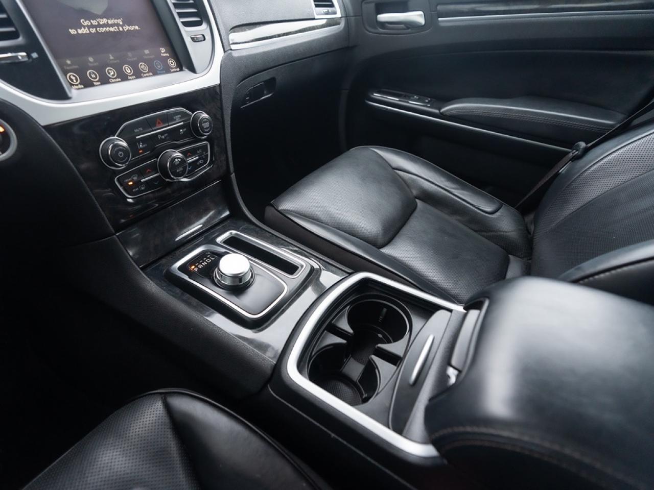 2023 Chrysler 300 300 Touring L AWD Photo35