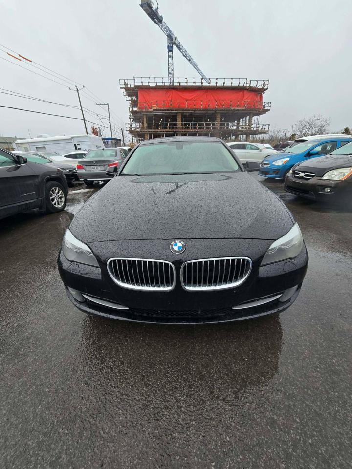 2013 BMW 5 Series 528i xDrive - Photo #2