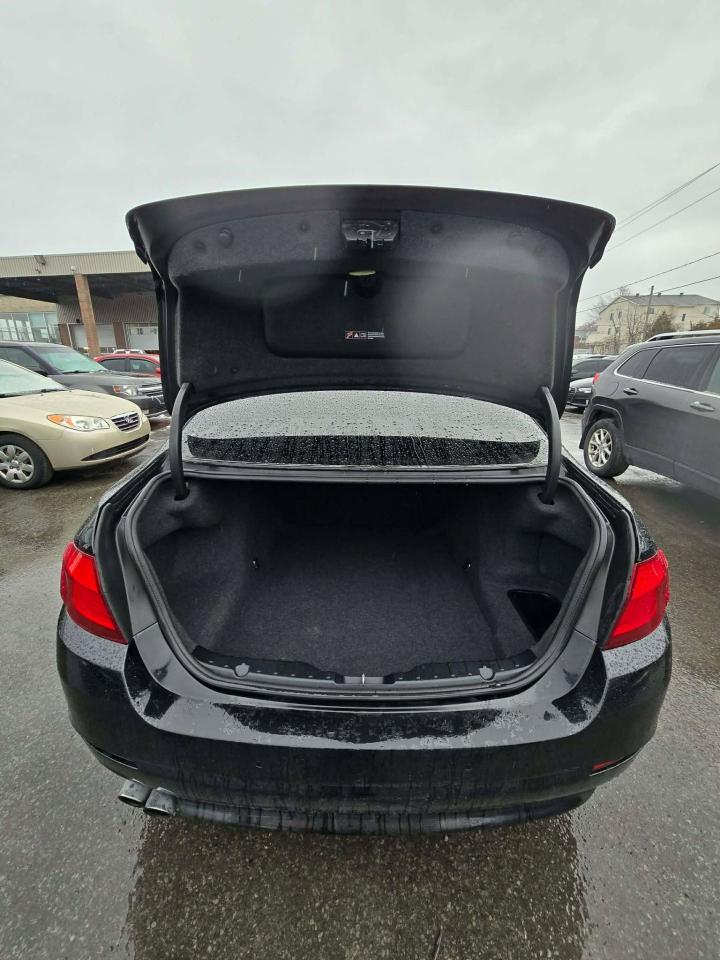 2013 BMW 5 Series 528i xDrive - Photo #9