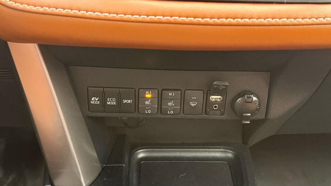 2018 Toyota RAV4 Hybrid Limited - Photo #19