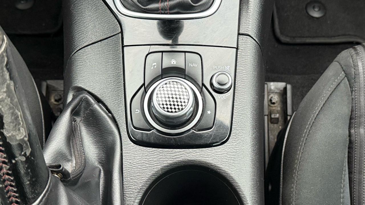2016 Mazda MAZDA3 GS - Photo #16