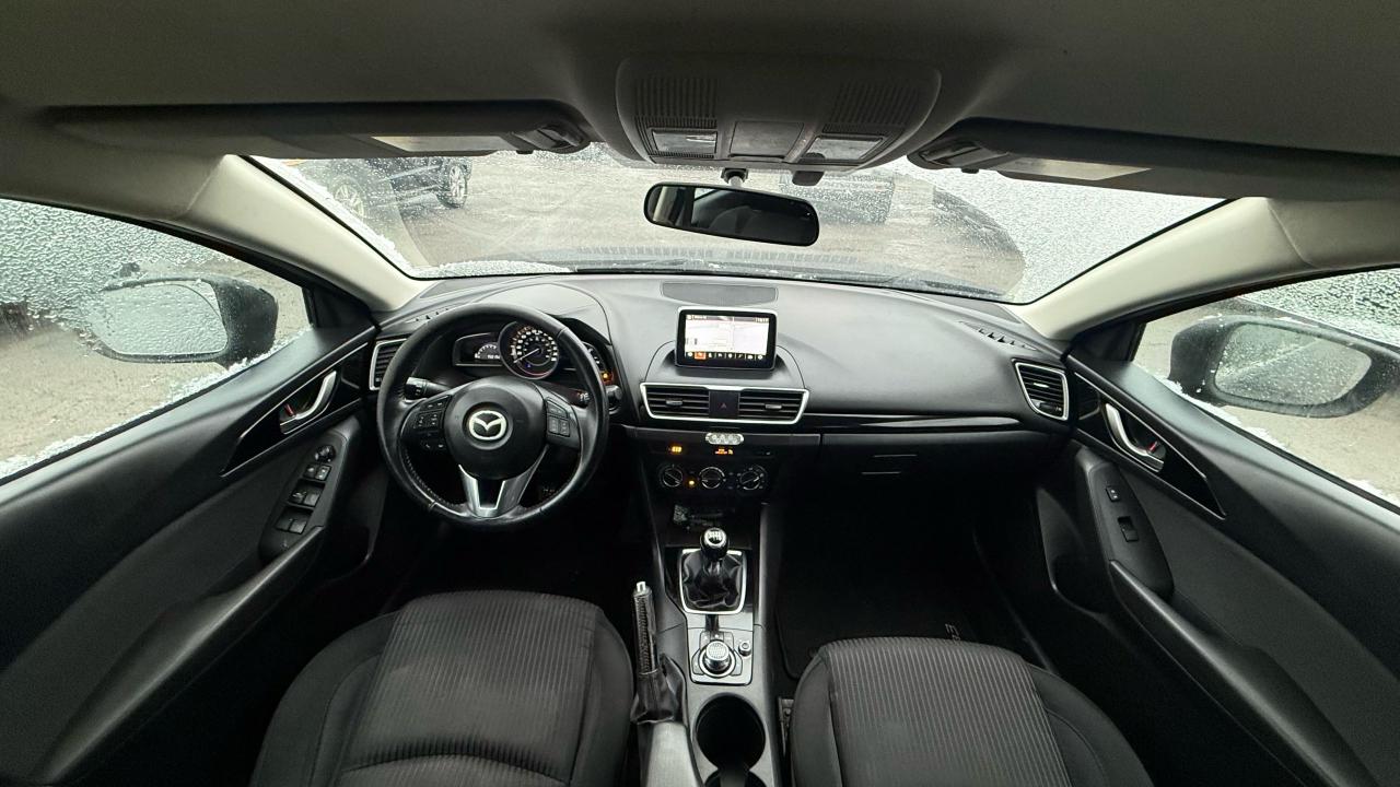 2016 Mazda MAZDA3 GS - Photo #12