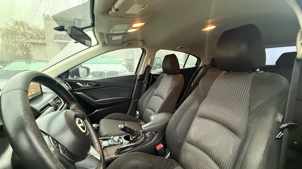 2016 Mazda MAZDA3 GS - Photo #9