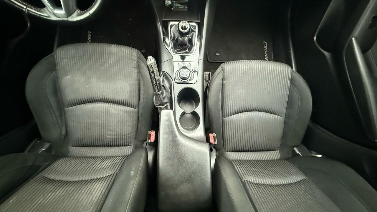 2016 Mazda MAZDA3 GS - Photo #15