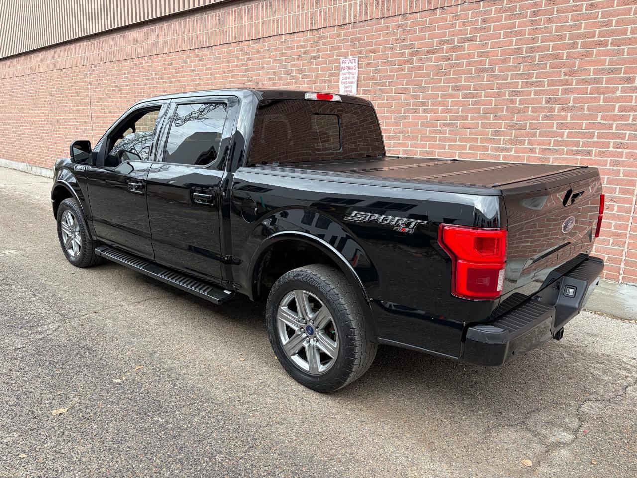 2018 Ford F-150 Lariat Photo2