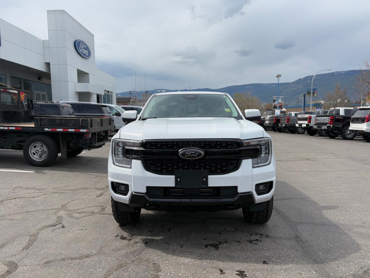 2026 Ford Ranger Lariat Photo4