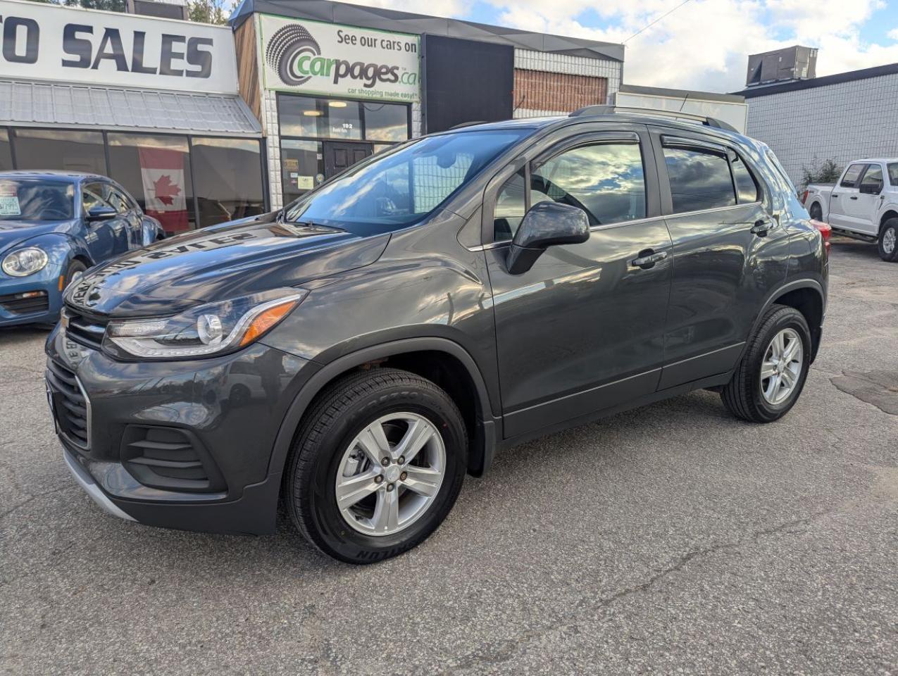 2019 Chevrolet Trax AWD LT WITH ANDROID AUTO/APPLE CARPLAY!! Photo3